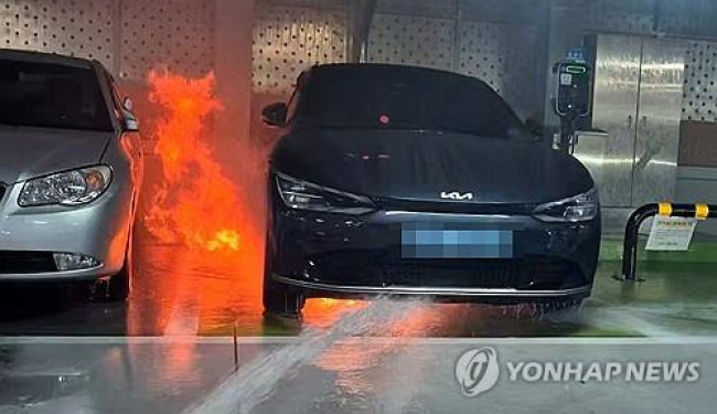 충남 금산서 화재가 난 기아 EV6