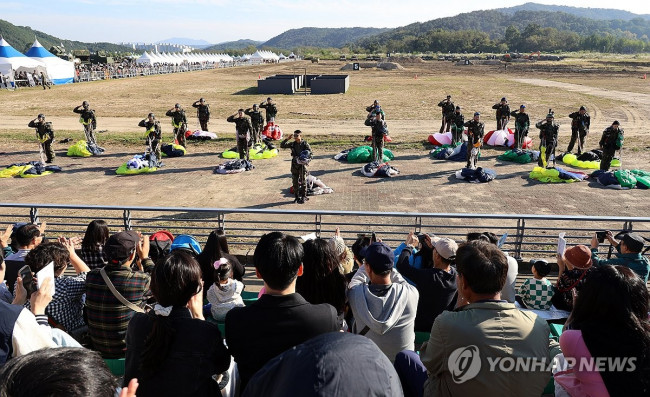 2024 계룡군문화축제 찾은 관람객들