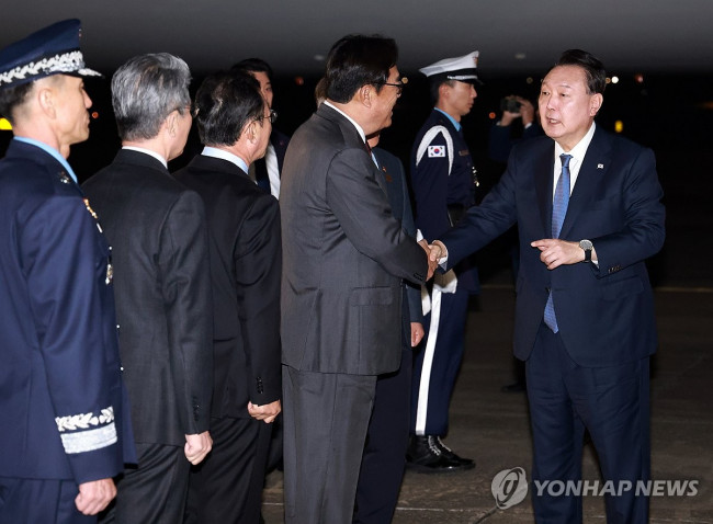 윤석열 대통령, APEC-G20 정상회의 일정 마치고 귀국