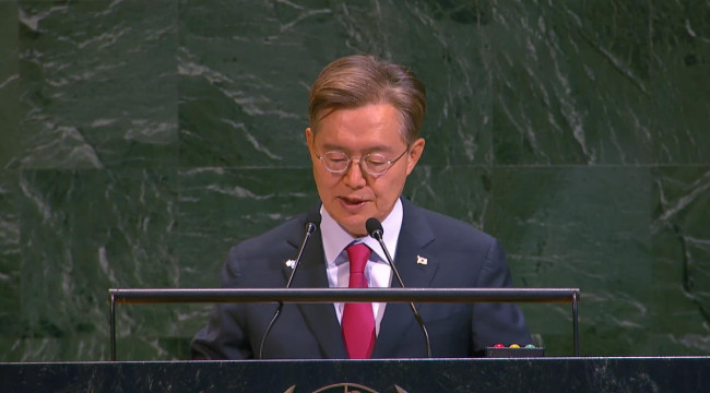 유엔총회 발언하는 황준국 주유엔 대사