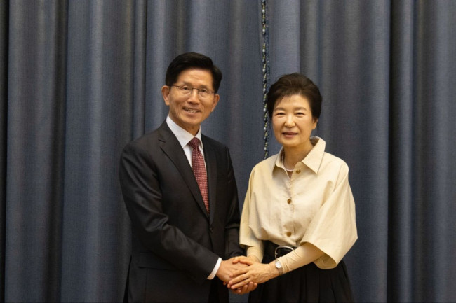 김문수 후보, 박근혜 전 대통령 예방