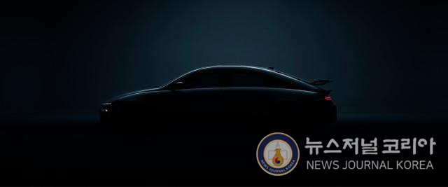 현대자동차가 고성능 전기차 ‘아이오닉 6 N(아이오닉 식스 엔)’의 티저 이미지를 공개했다