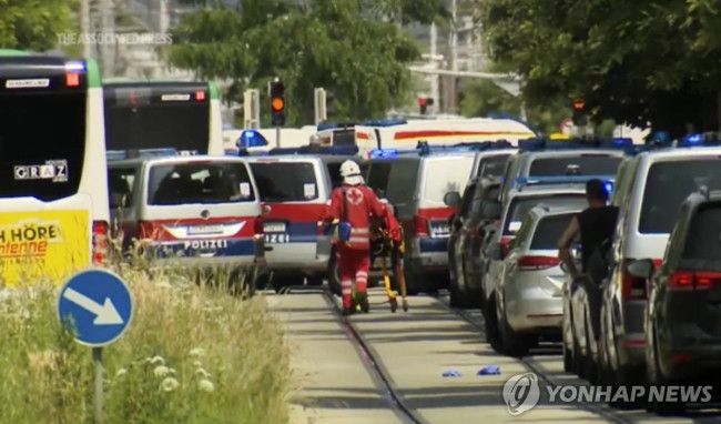 오스트리아 학교 총격 사건