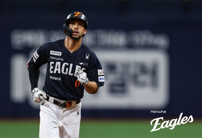 루이스 리베라토가 3점 홈런을 터뜨렸다.