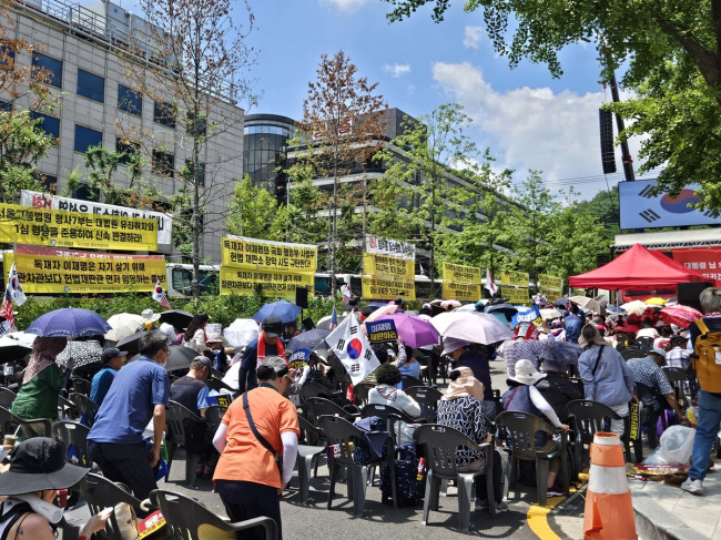 윤석열 전 대통령 지지 집회 모인 지지자들