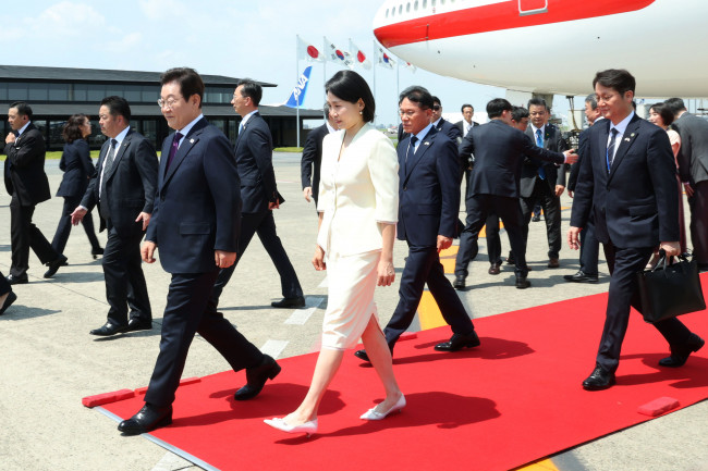 이재명 대통령 부부, 일본 도착