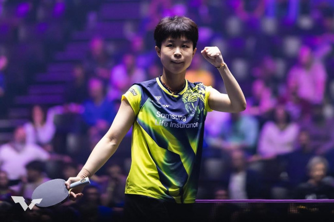 승리에 기뻐하는 주천희